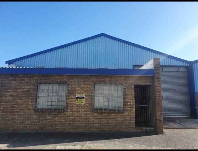 440M² FACTORY RENTED IN TRIANGLE FARM